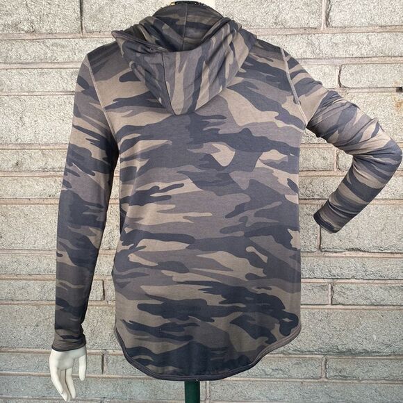 Carolina Belle vests - Picture 3 of 5